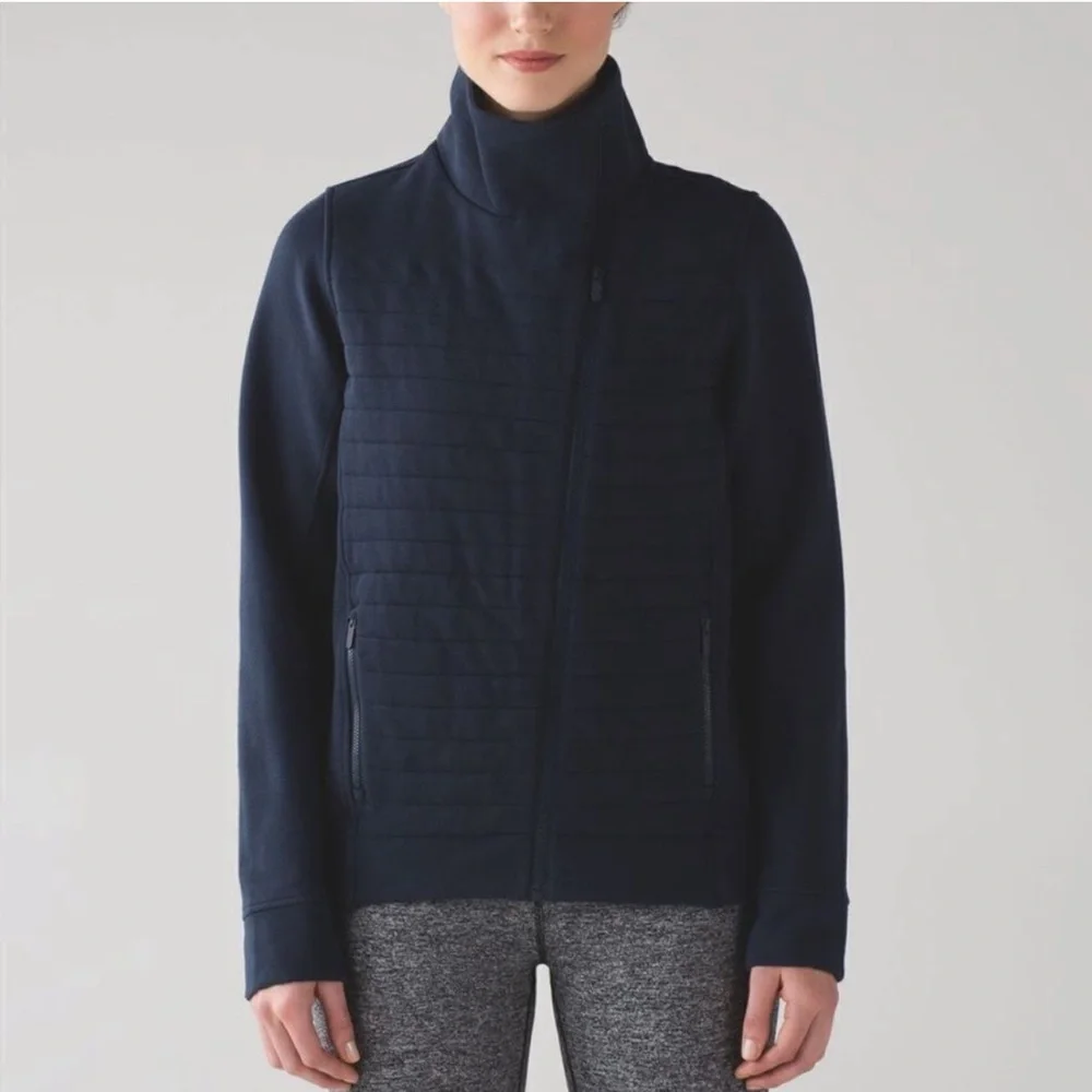 Lululemon Women’s Fleece Be True Jacket Inkwell Blue Size 8 Relaxed Fit Soft